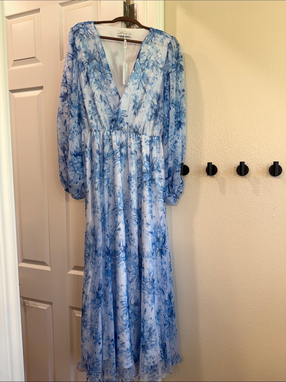 Petal & Pup Blue Floral V-Neck Long Sleeve Maxi Dress